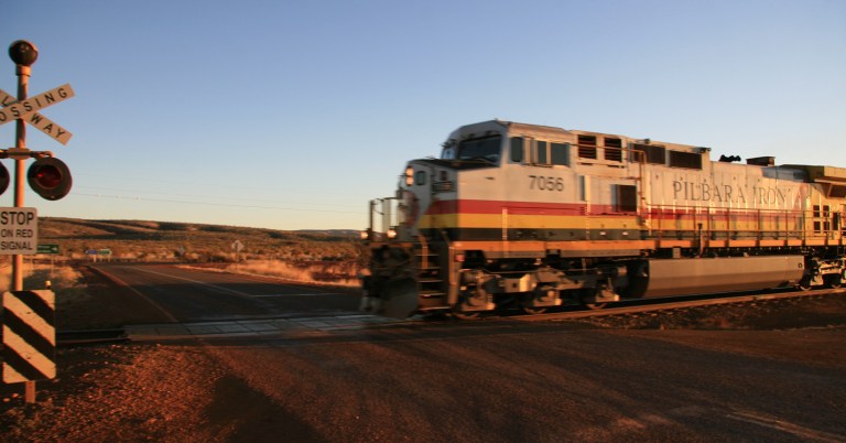AUSTRALIE Loco Pilbara iron train WA