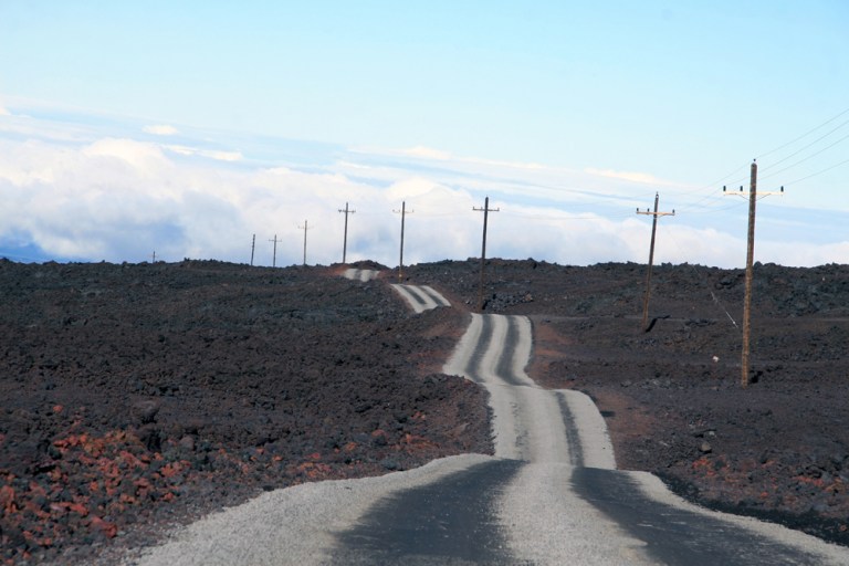 HAWAII The road to Mauna Loa